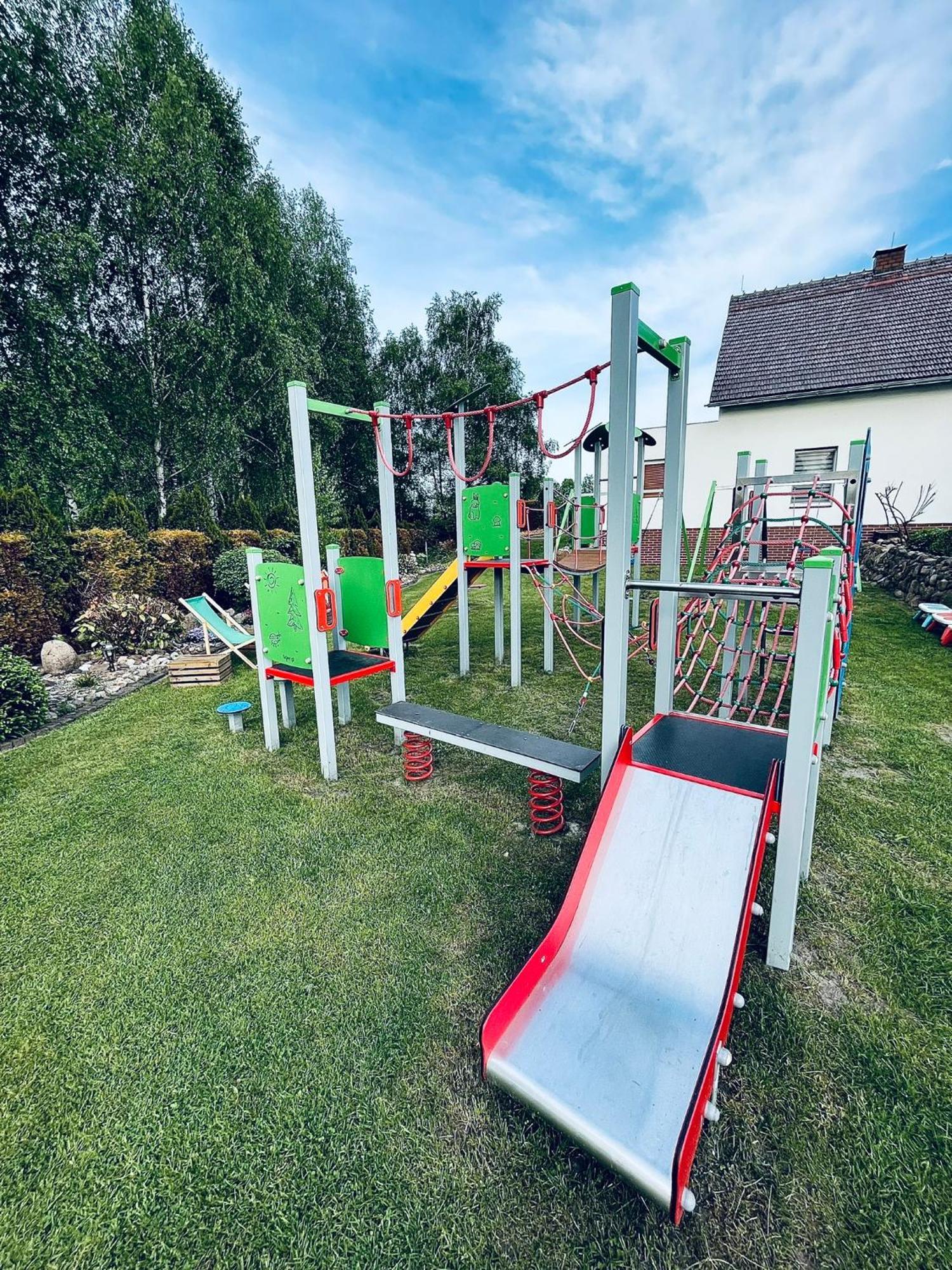 Bed and Breakfast Karczma-Koszwice Экстерьер фото