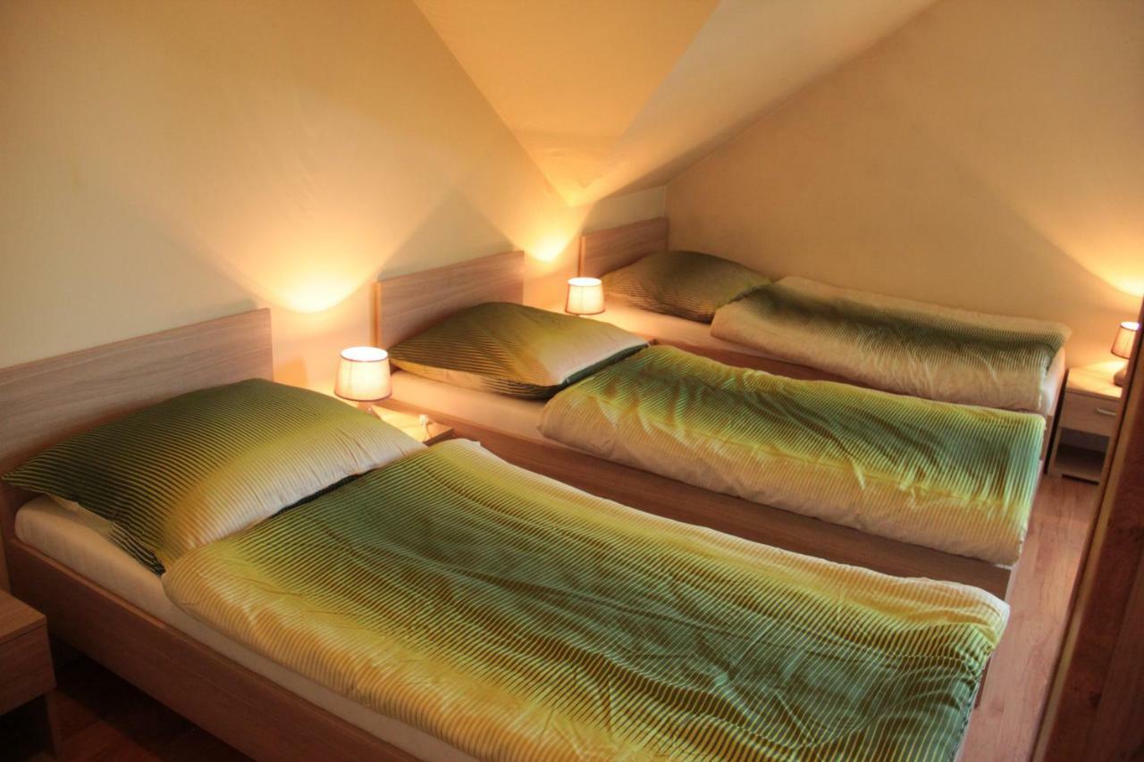 Bed and Breakfast Karczma-Koszwice Экстерьер фото